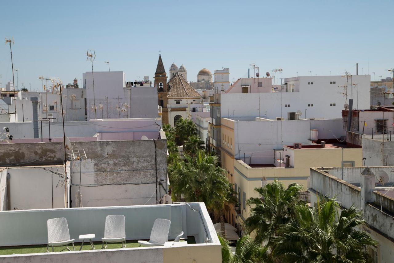 The Traveller'S House Con Vistas A Playa La Caleta Leilighet Cádiz Eksteriør bilde